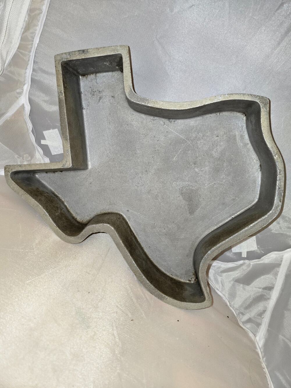 Vintage Texas Shape Cast Aluminum Bake Pan Heritage Garden Museum Woodville, TX